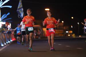 BIB: 40190, 77488
                            <button type="button" onclick="openModal(20723843)" class="btn btn-primary btn-sm float-right btn-popup" data-toggle="modal" data-target=".modal-high-quality">
                        <i class="fas fa-shopping-cart"></i> Add to Cart
                    </button>
                                            <button type="button" onclick="isThisMe(20723843, true)" class="btn btn-success btn-sm float-right btn-popup btn-isme hidden" data-toggle="tooltip" data-placement="bottom" title="นี่คือรูปของคุณใช่ไหม คลิกที่นี่เพื่อเอาเข้าอัลบั้ม">
                        <i class="fas fa-plus"></i> Add to album
                    </button>
                    <button type="button" onclick="isThisMe(20723843, false)" class="btn btn-warning btn-sm float-right btn-popup btn-isnotme hidden">
                        <i class="fas fa-ban"></i> Remove from album
                    </button>